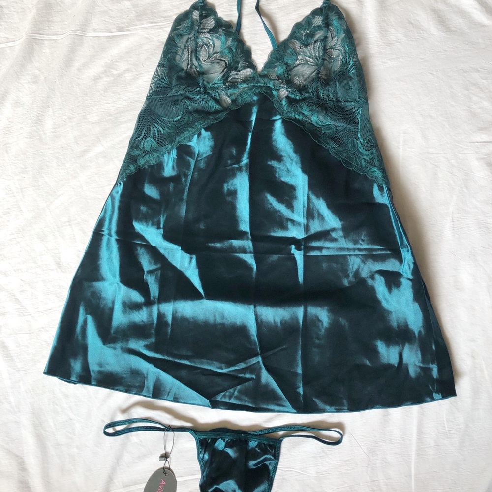 Intimate set size XL fits like a XS or S